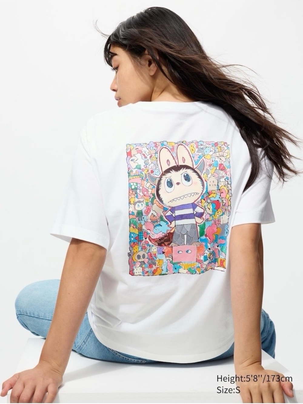 POP MART UT Graphic T-Shirt , THE MONSTERS, the LABUBUS
White, women S and M